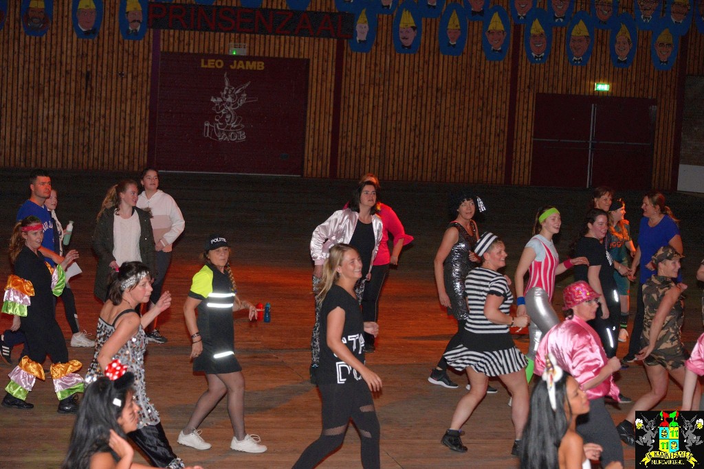 ../Images/Carnavals Zumba 2020 070.jpg